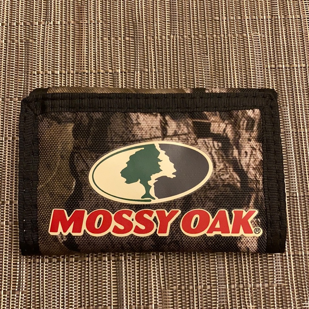⚜️Mossy Oak Wallet! NWOT